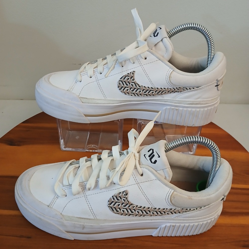 Nike Court Legacy Lift Women 7.5 White United In Victory Shoes FD0558-100